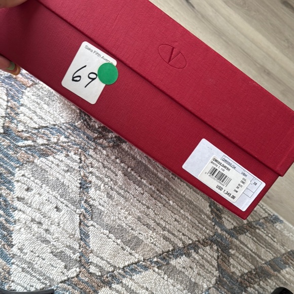 Authentic Valentino Garavani Elegant Black Patent Leather Women's Boots Size 38 - Picture 6 of 13